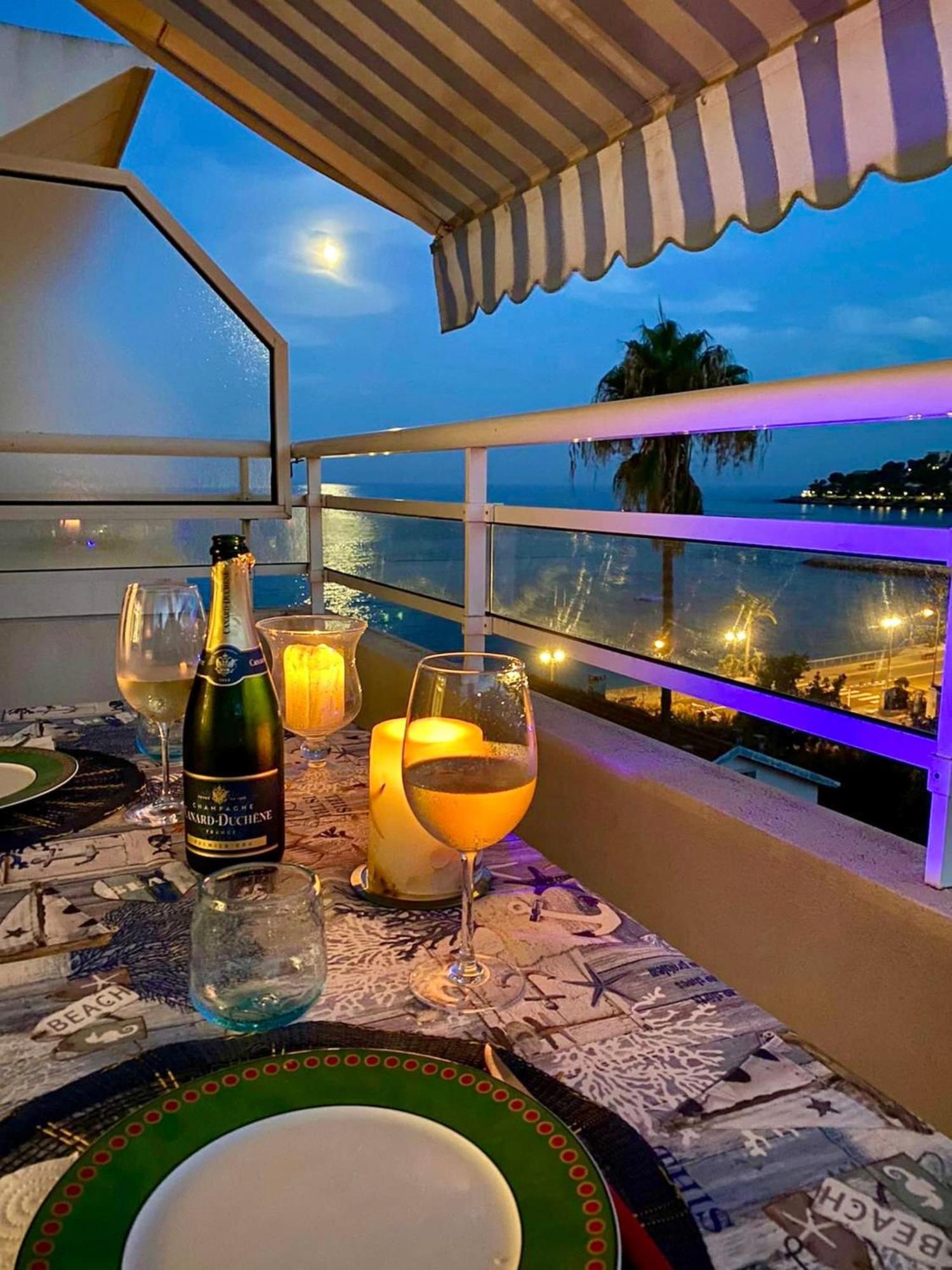 Apartamento Riviera Prestige Vue Mer Panoramique Proche gare Rocabruna Exterior foto